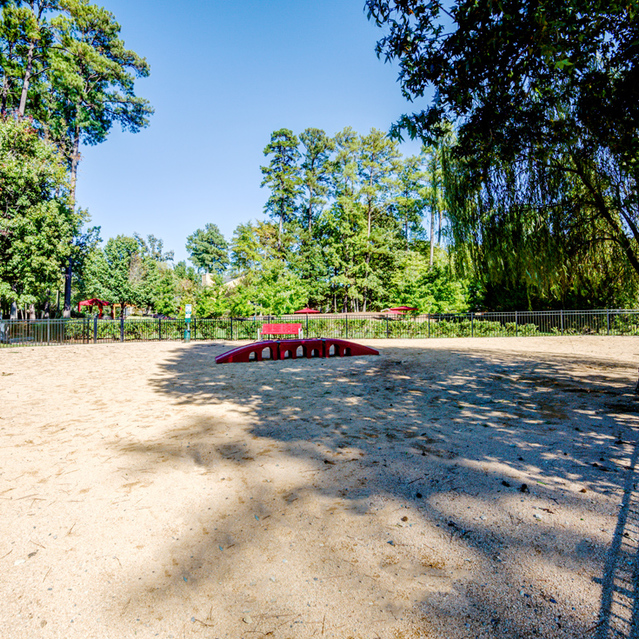 Trails at Southpoint Glen - Pet Park