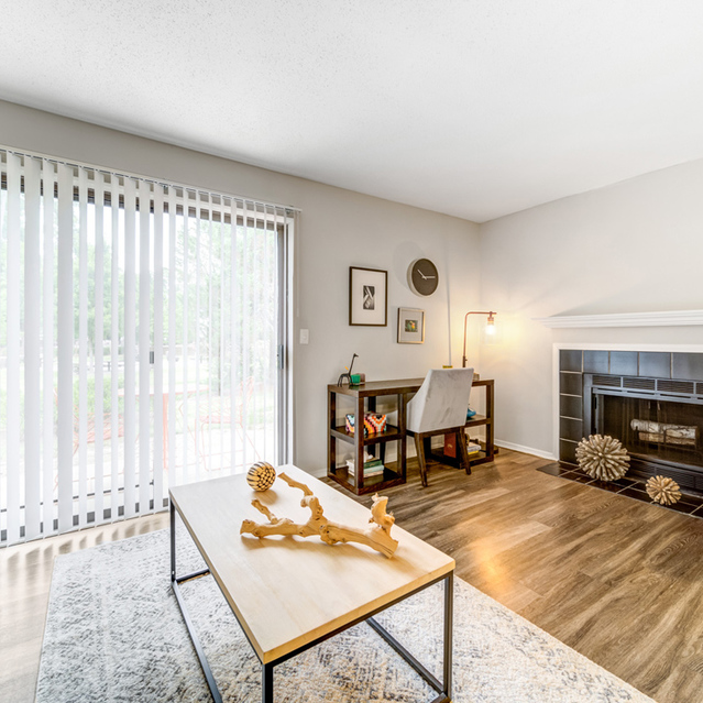 Trails at Southpoint Glen - Cozy and Stylish Living Area with Fire Place